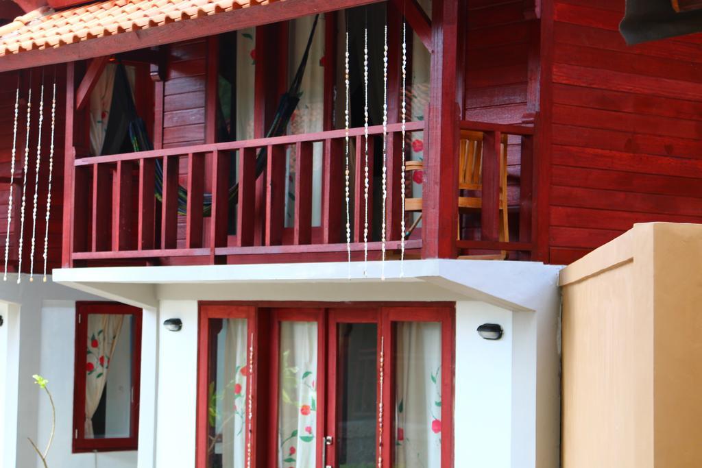 Biru Meno Beach Bungalows Gili Meno Kamer foto