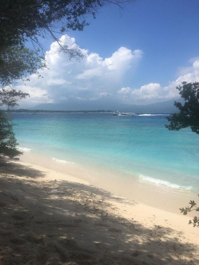 Biru Meno Beach Bungalows Gili Meno Buitenkant foto