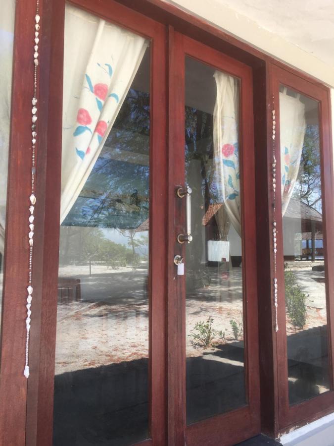 Biru Meno Beach Bungalows Gili Meno Buitenkant foto