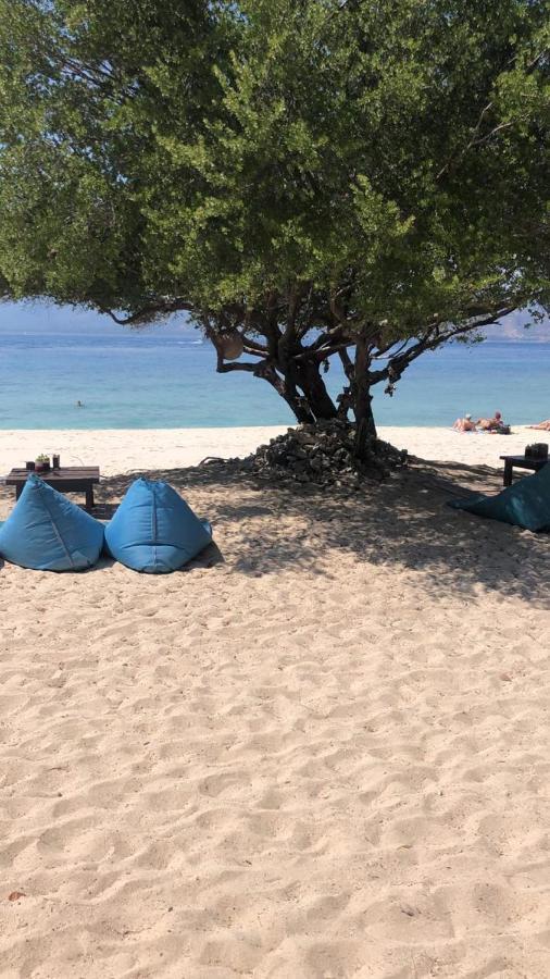 Biru Meno Beach Bungalows Gili Meno Buitenkant foto